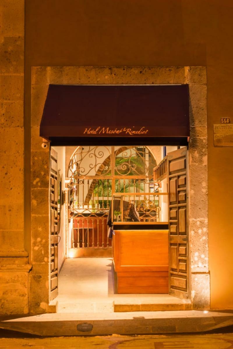 Hotel Meson De Los Remedios Morelia Exterior photo